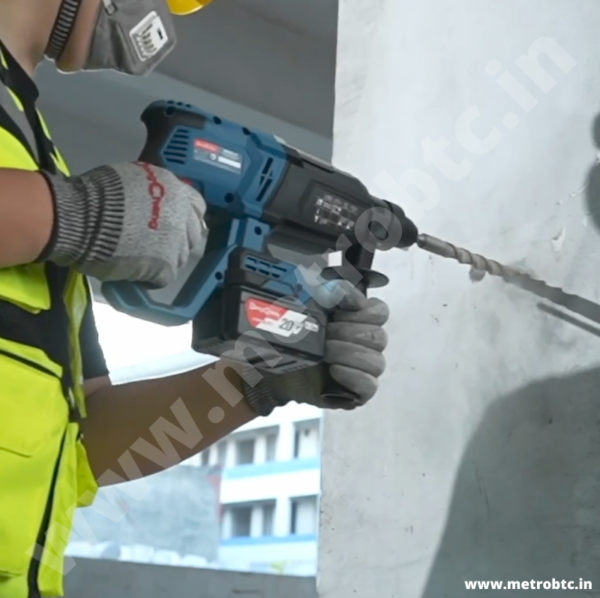 20 V Rotary Hammer DCZC02-26 use case 1